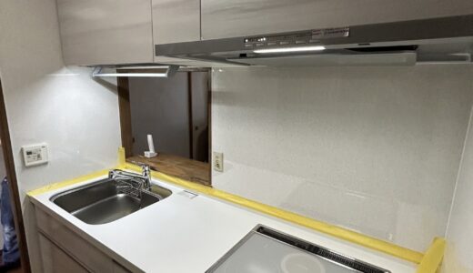 STEDIAのペアウッドホワイトキッチン